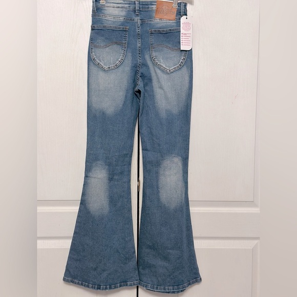 Southern‎ Fried Chics Classic 5 Pocket Distressed Flare Jeans Size 4 NWT - Picture 2 of 6